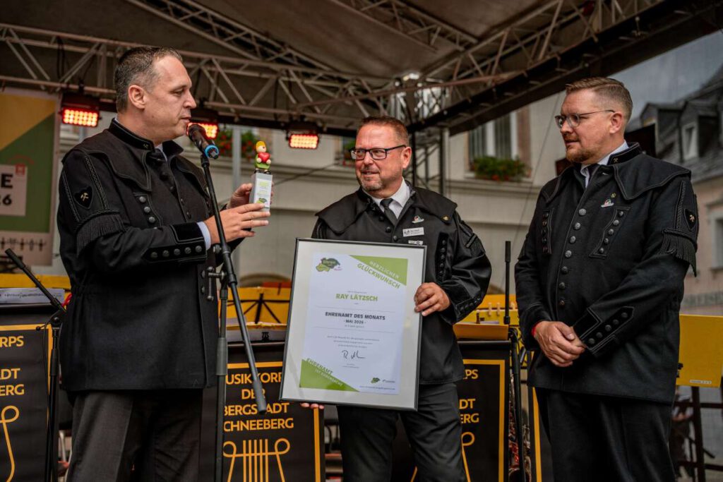 Rico Anton – Landrat Erzgebirgskreis, Ray Lätzsch – Vorsitzender Sächsischer Landesverband der Bergmanns-, Hütten- und Knappenvereine e. V., Steve Ittershagen – Geschäftsführer Welterbe Montanregion Erzgebirge e. V., (Foto: Tim Fischer │ Instagram: @fotograf.tim)